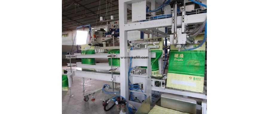 25公斤堵洞泥自動(dòng)夾蓋包裝機(jī)